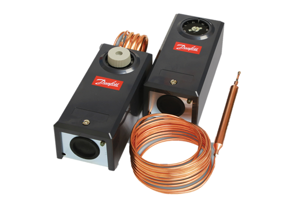 Product photo of the KP and KPU pressure switches for standard applications by Danfoss