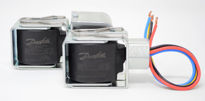 Product photo of the Danfoss BT and BU dual voltage/dual frequency solenoid valve coils for HVACR
