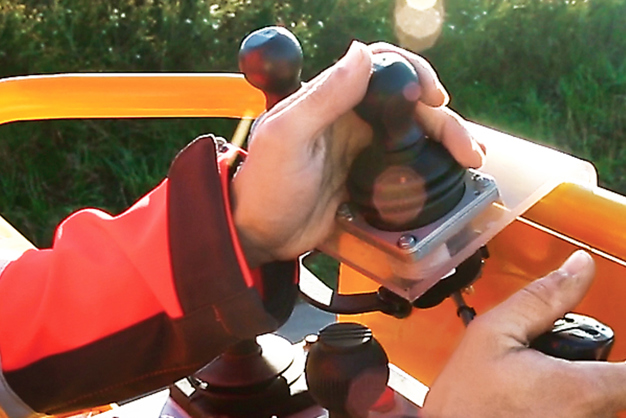 丹佛斯转向解决方案