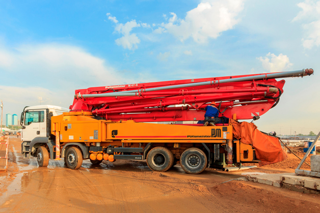 Concrete pump
