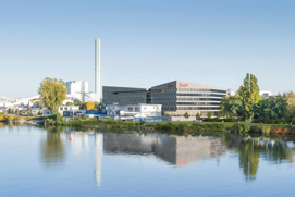 Entwurf des neuen Danfoss Gebäudes am Mainufer im Offenbacher Stadtteil Kaiserlei