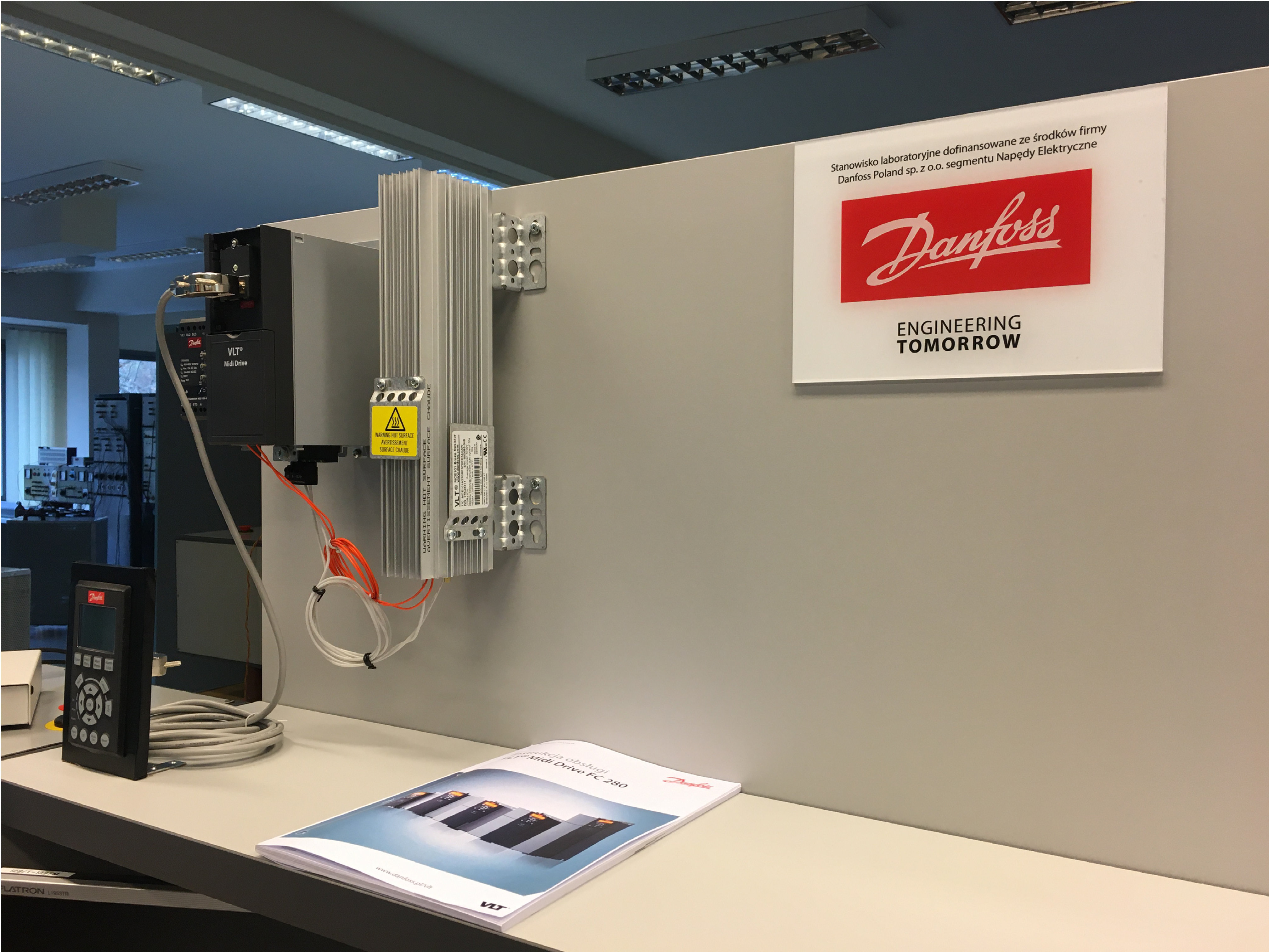 Firma Danfoss aktywnie wspiera przekazywanie wiedzy z przemysłu do edukacji