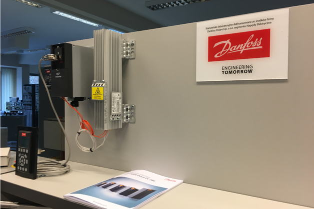 Firma Danfoss aktywnie wspiera przekazywanie wiedzy z przemysłu do edukacji