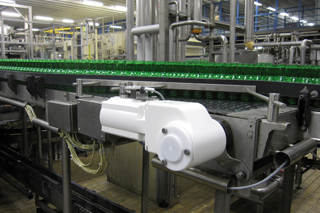 输送机生产线上的 VLT® OneGearDrive®