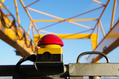 Funciones de Seguridad en Maquinaria con convertidores de frecuencia