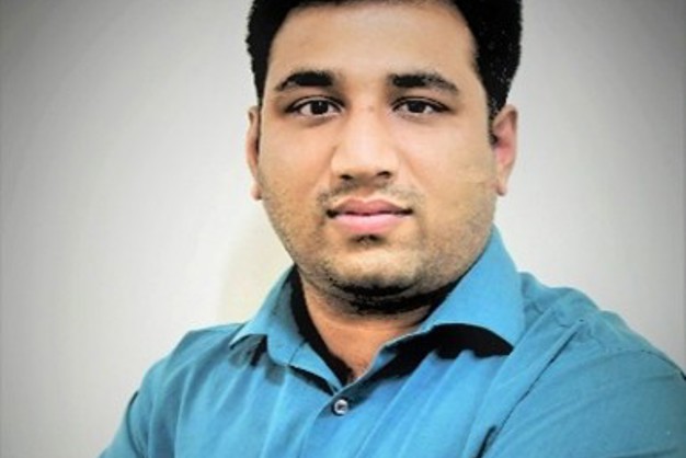  Chinmay Kulkarni