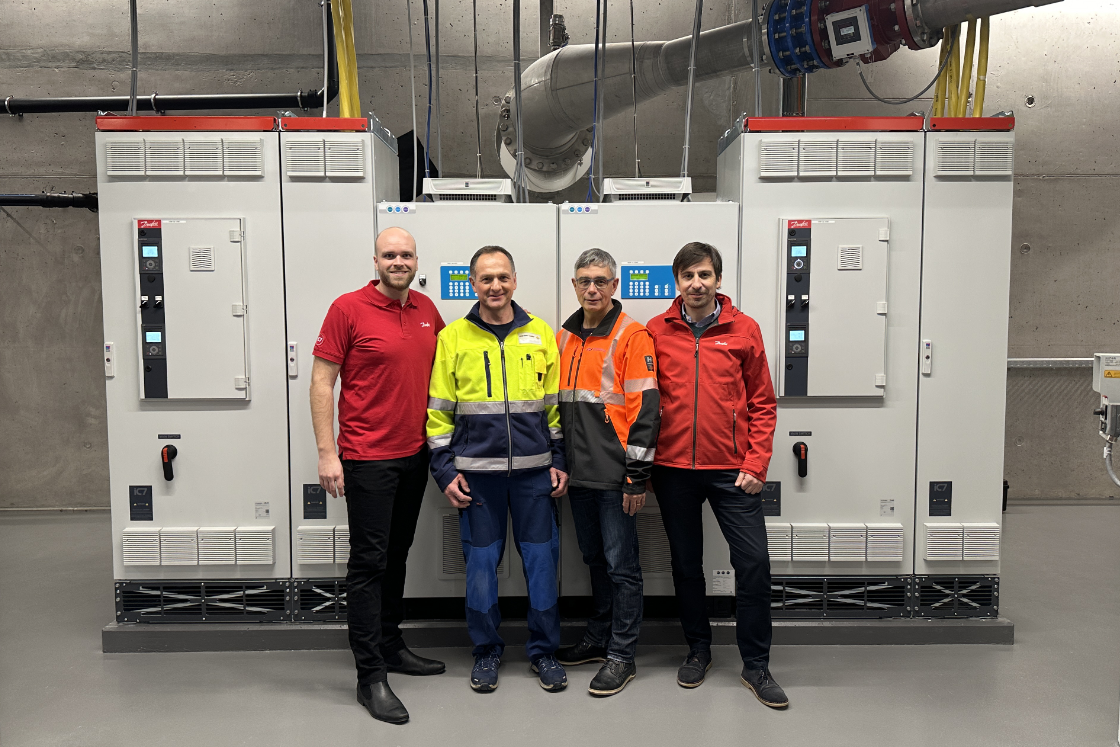 Das Projekt-Team vor der neuen Antriebslösung