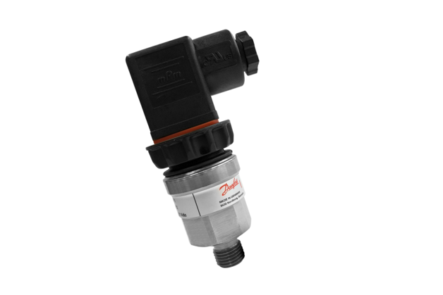 DST P40M pressure transmitter for marine applications