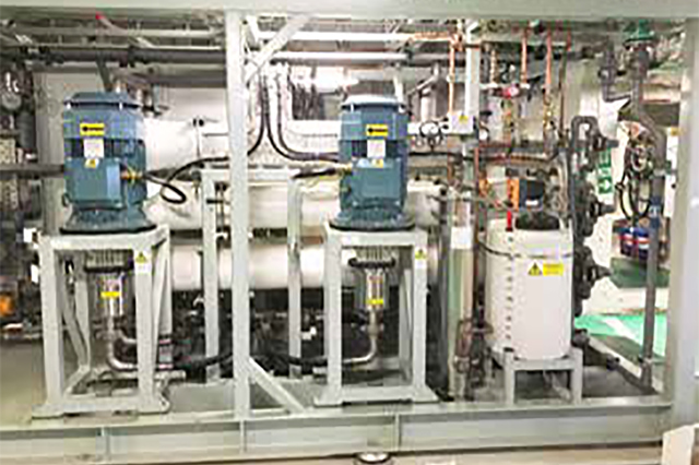Keep the aircraft carriers supplied with fresh water – with fewer crew than ever before