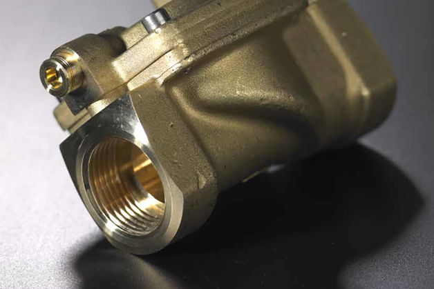 Folleto comercial general de control de fluidos - Danfoss