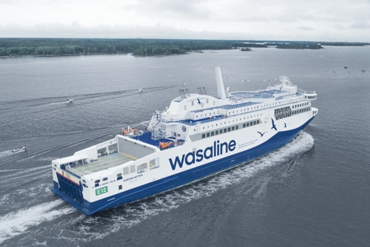 Wasaline-färja från sidan