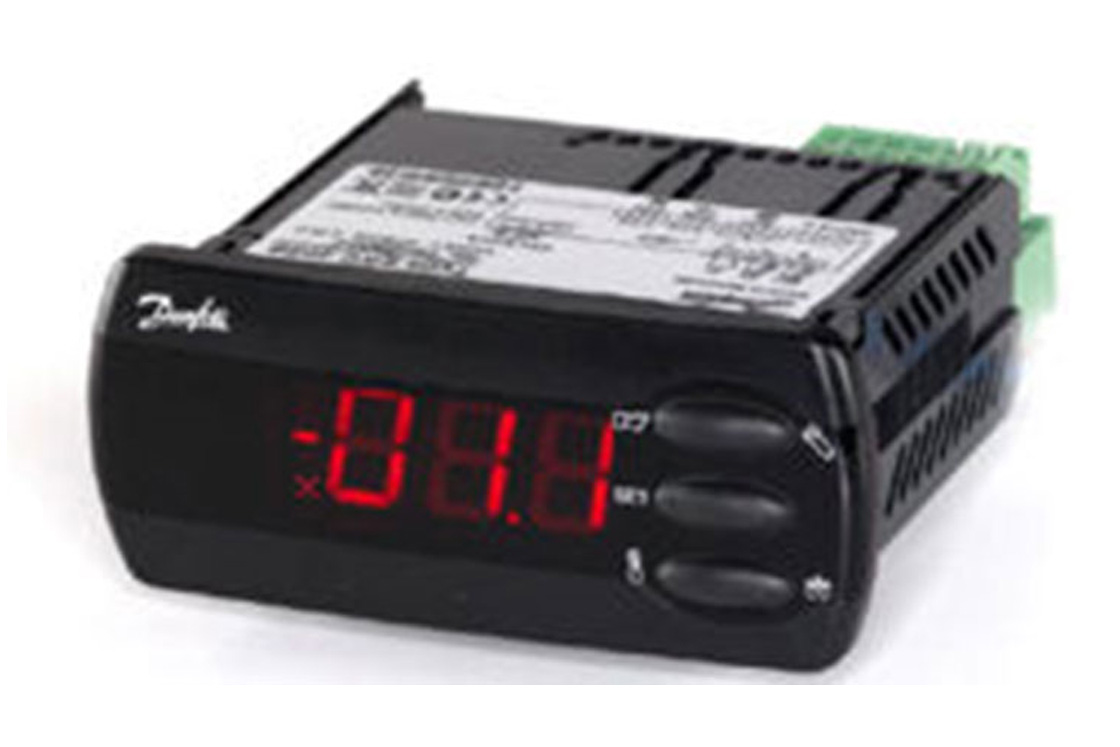 “EKC 202” refrigeration controller with as-required defrosting for thermostatic expansion valves