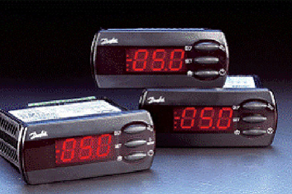 Refrigeration controllers Danfoss