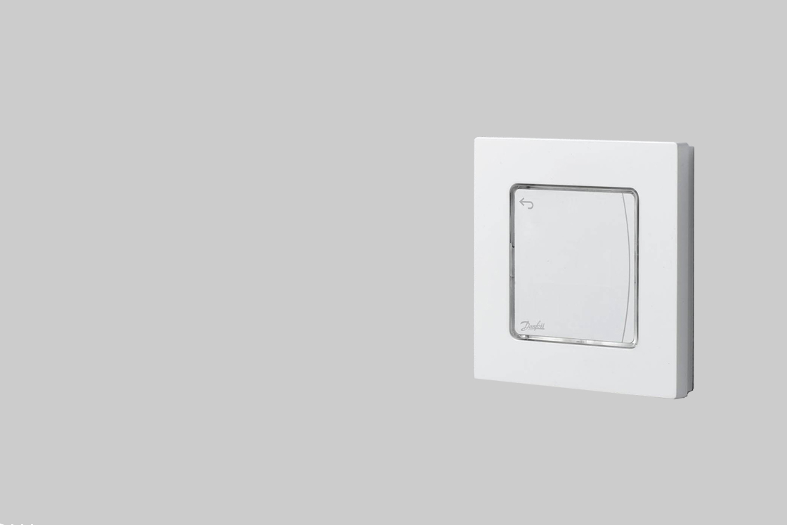 Danfoss-icon2 i ramka biała, zamontowany na ścianie