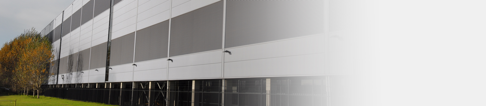 Серверні кімнати Equinix — повністю надійне кондиціонування повітря