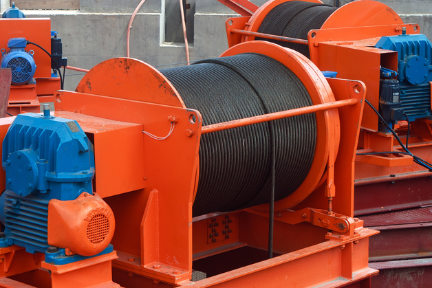 Drives for cranes in mining and mineral processing 