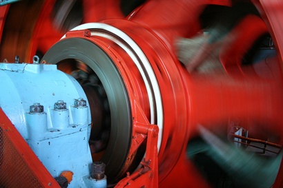 Frequentieregelaars voor pompen in mijnbouw en olie