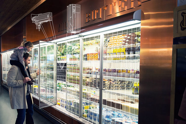 Man in a supermarket with Danfoss cooling solutions