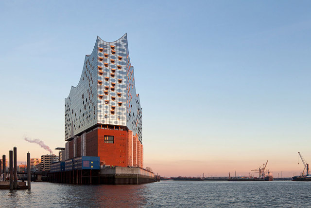 Danfoss heizt Hamburgs „Tor zur Welt“