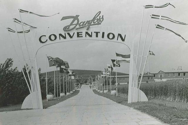 История Данфосс