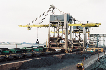 Gru imponenti controllate presso Tata Steel IJmuiden