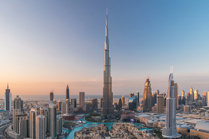 Burj Khalifa reaches for the sky