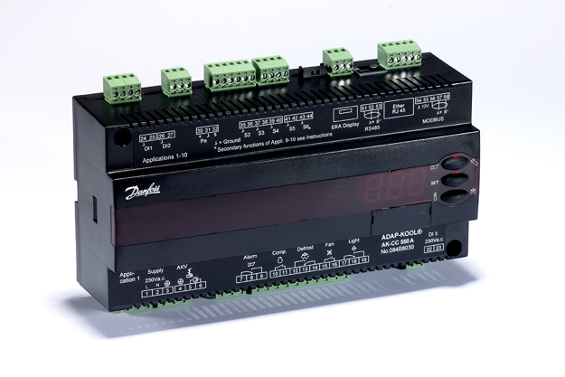 适用于食品零售应用的丹佛斯 AK-CC 550A 货柜控制器