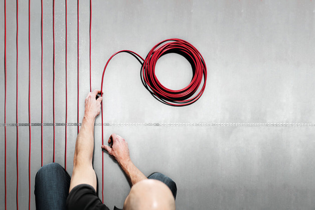 Тип підлоги: керамічна плитка, натуральний камінь або бетонно-мозаїчна підлога