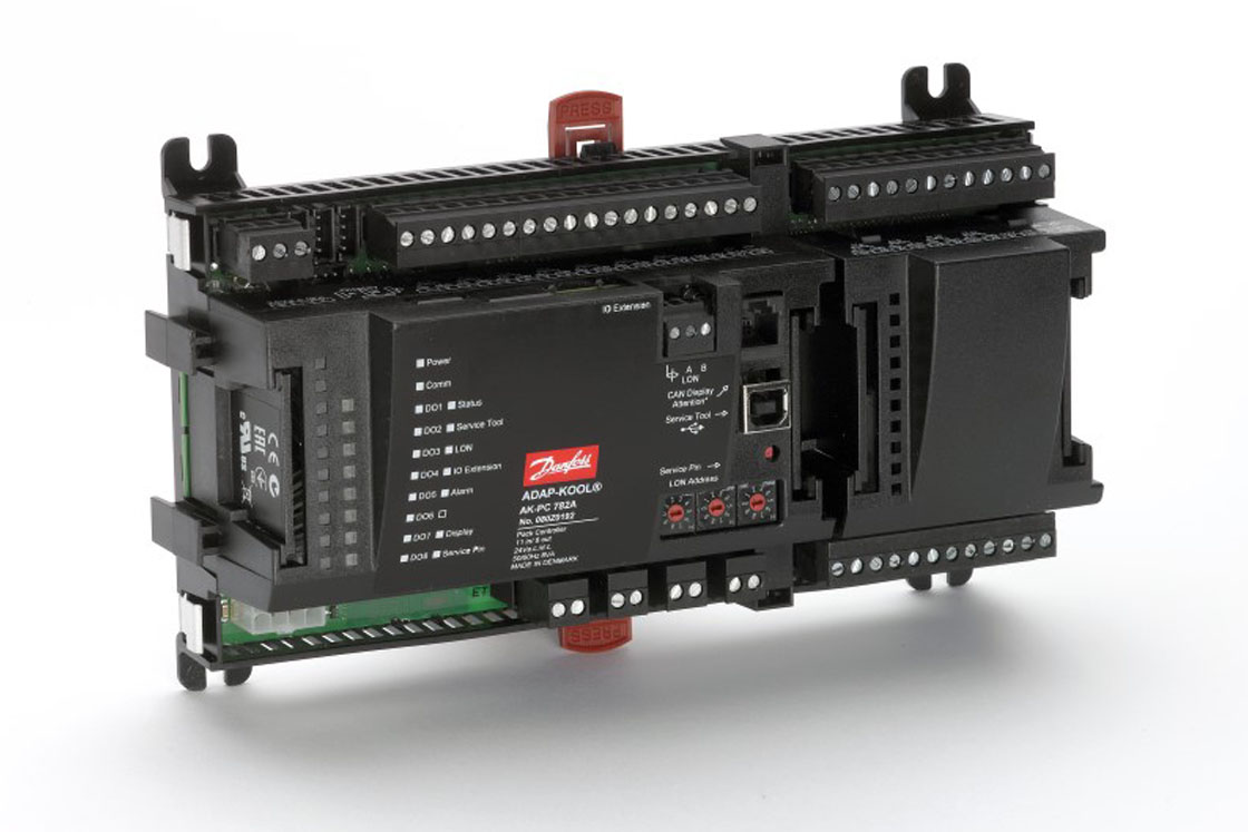 The AK-PC 782A controller was developed specifically for controlling compressors and condensers in transcritical CO₂ systems.