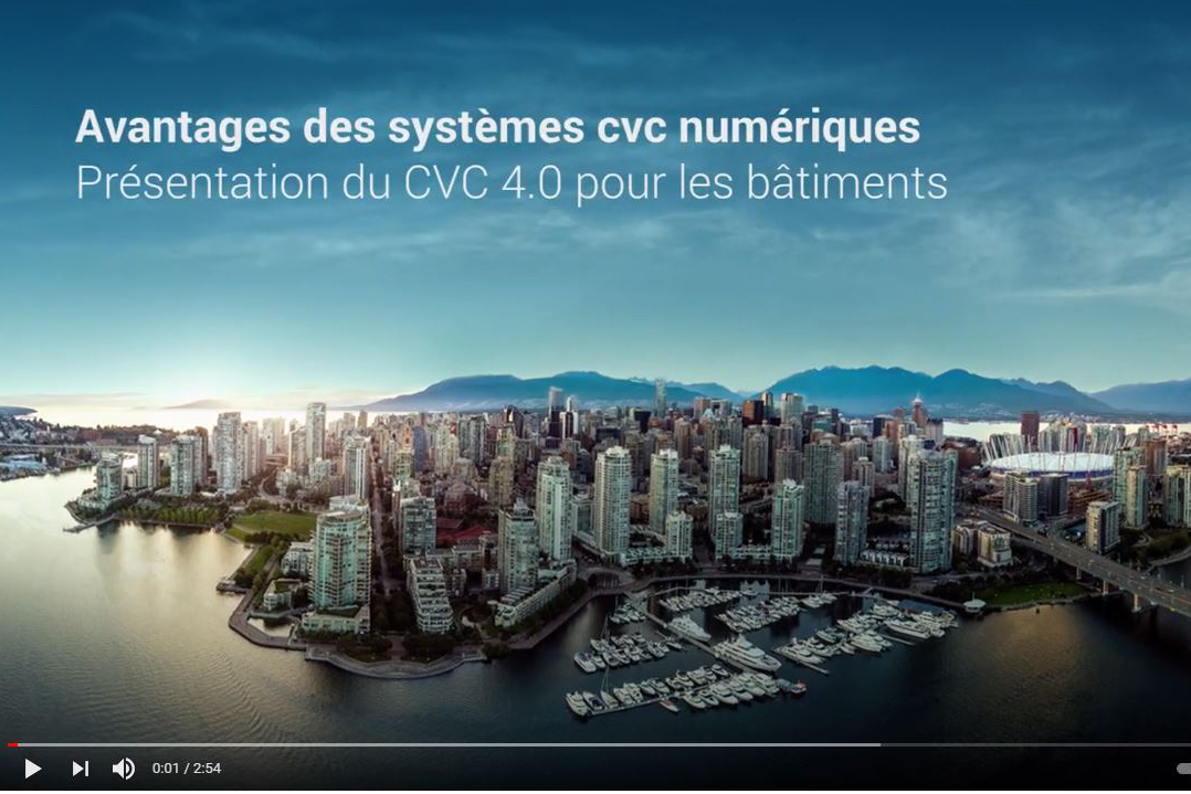 skylines avec des montagnes en arrière-plan