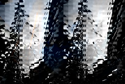 Critical applications demand fast detection and rapid response to mains loss, to ensure uptime and prevent costly losses.