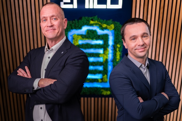 Enicon toimitusjohtaja Marko Lähteenmäki sekä Danfossin myyntipäällikkö Anton Nurmikoski