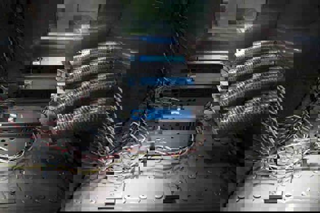 Product testing of VACON 100 AC drives