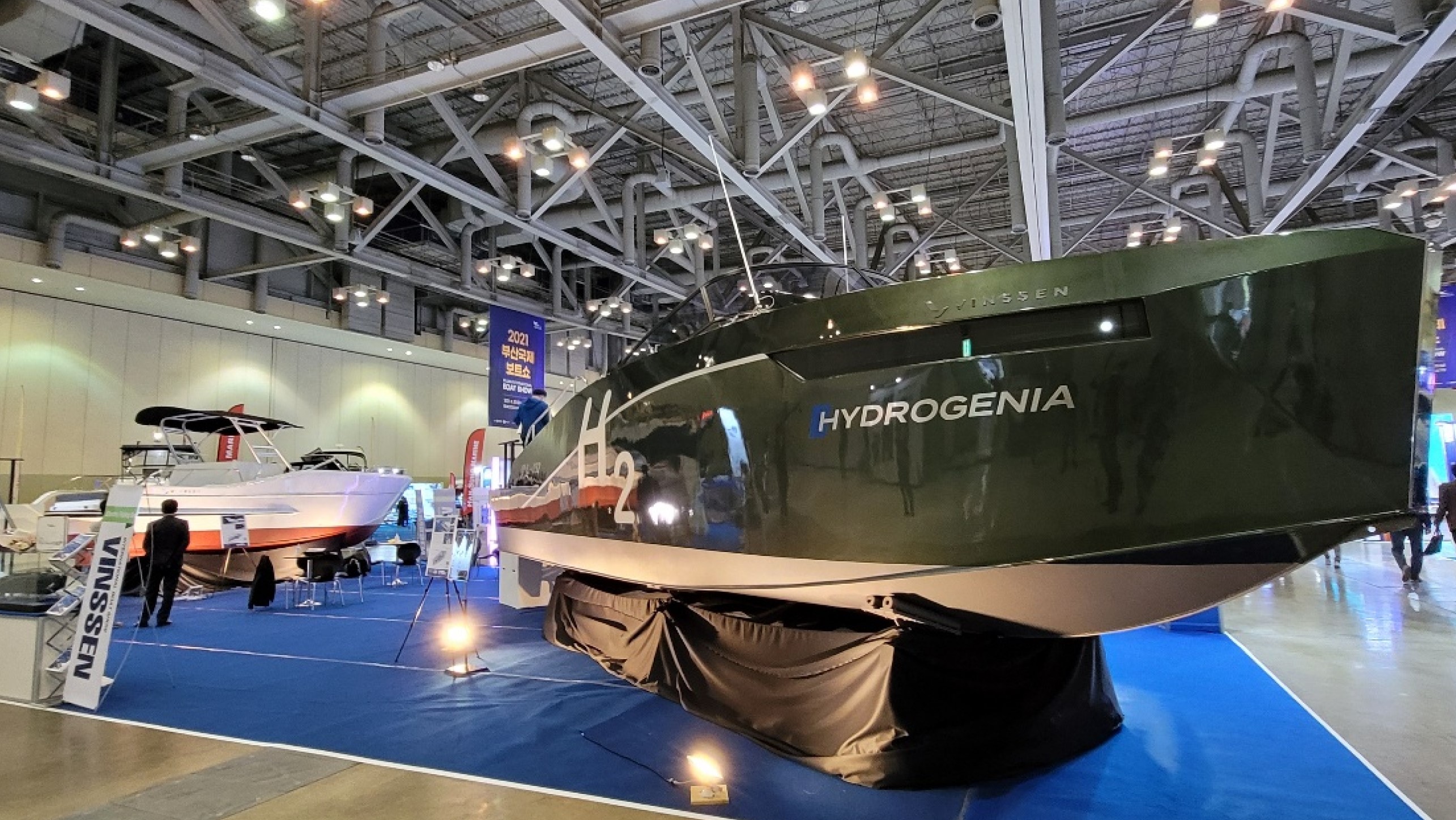 South Korea’s first commercialized hydrogen electric boat officially unveiled