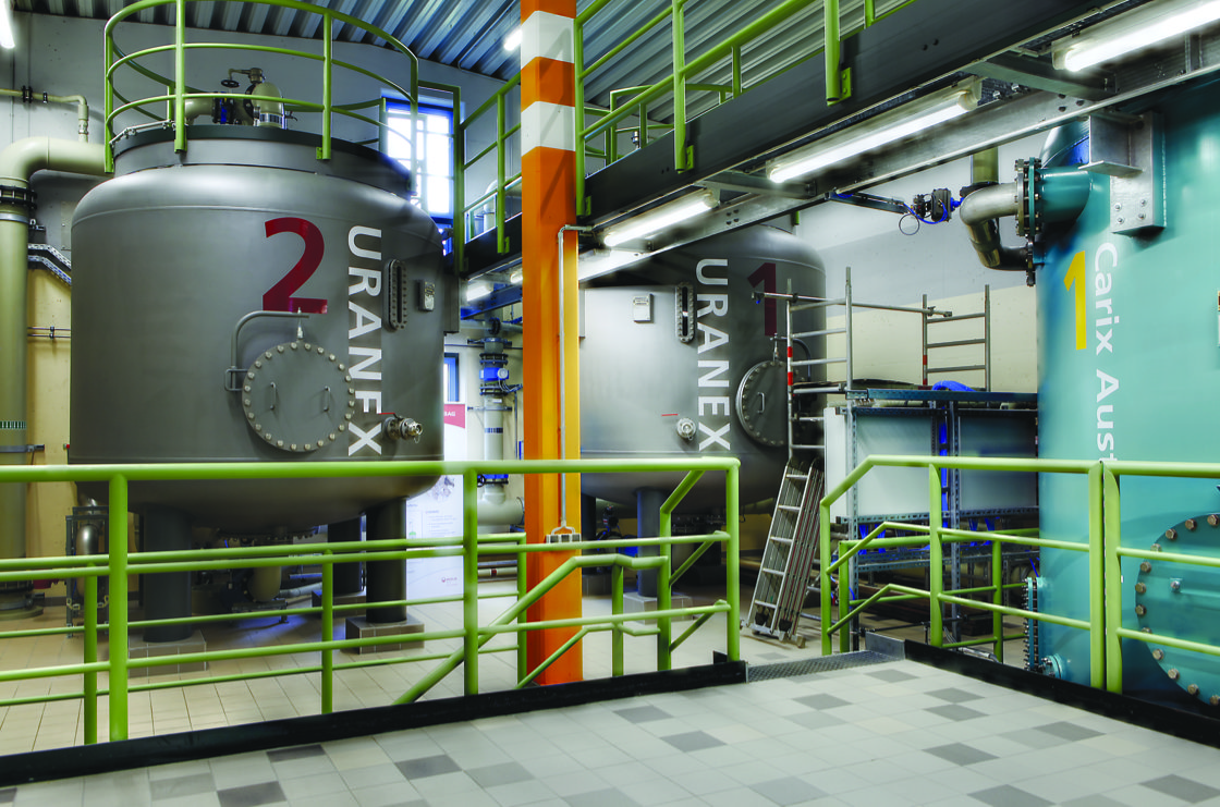 In de eerste stap verwijdert een Uranex-installatie het uranium specifiek uit het water