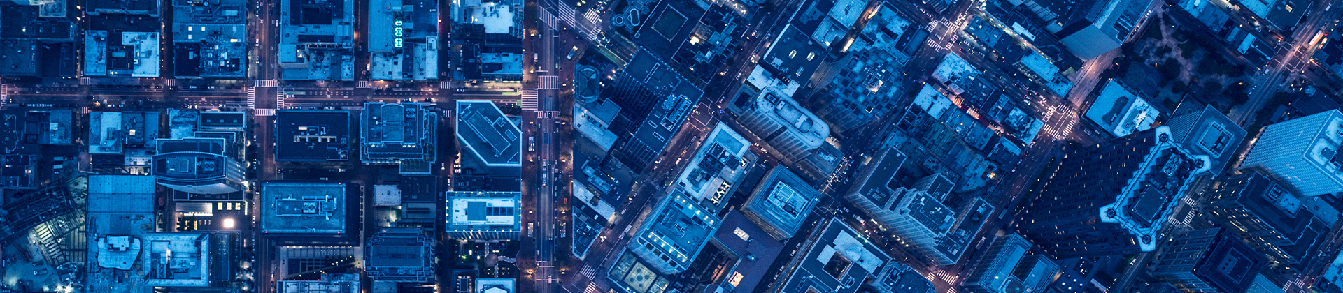 Vista aérea ampla de uma cidade