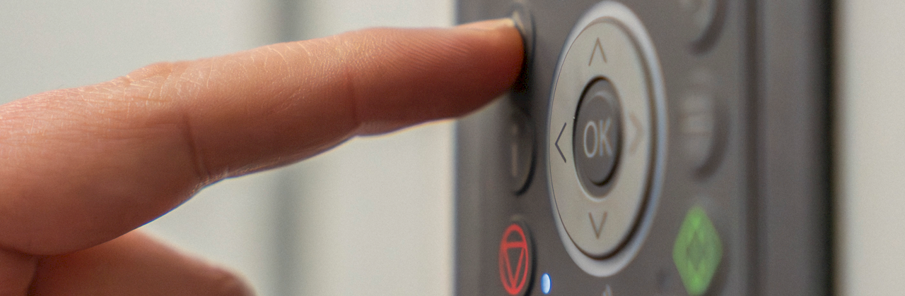 Danfoss Drives iC7 control panel navigation
