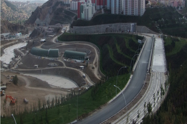 Electric heating ensures safety along the asphalt road in Turkey