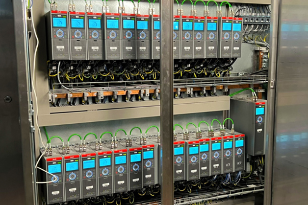 Convertidores de frecuencia y de energía de Danfoss 
