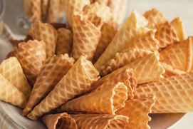 Por que usar drives inteligentes com controle de movimento integrado para máquinas de wafer?