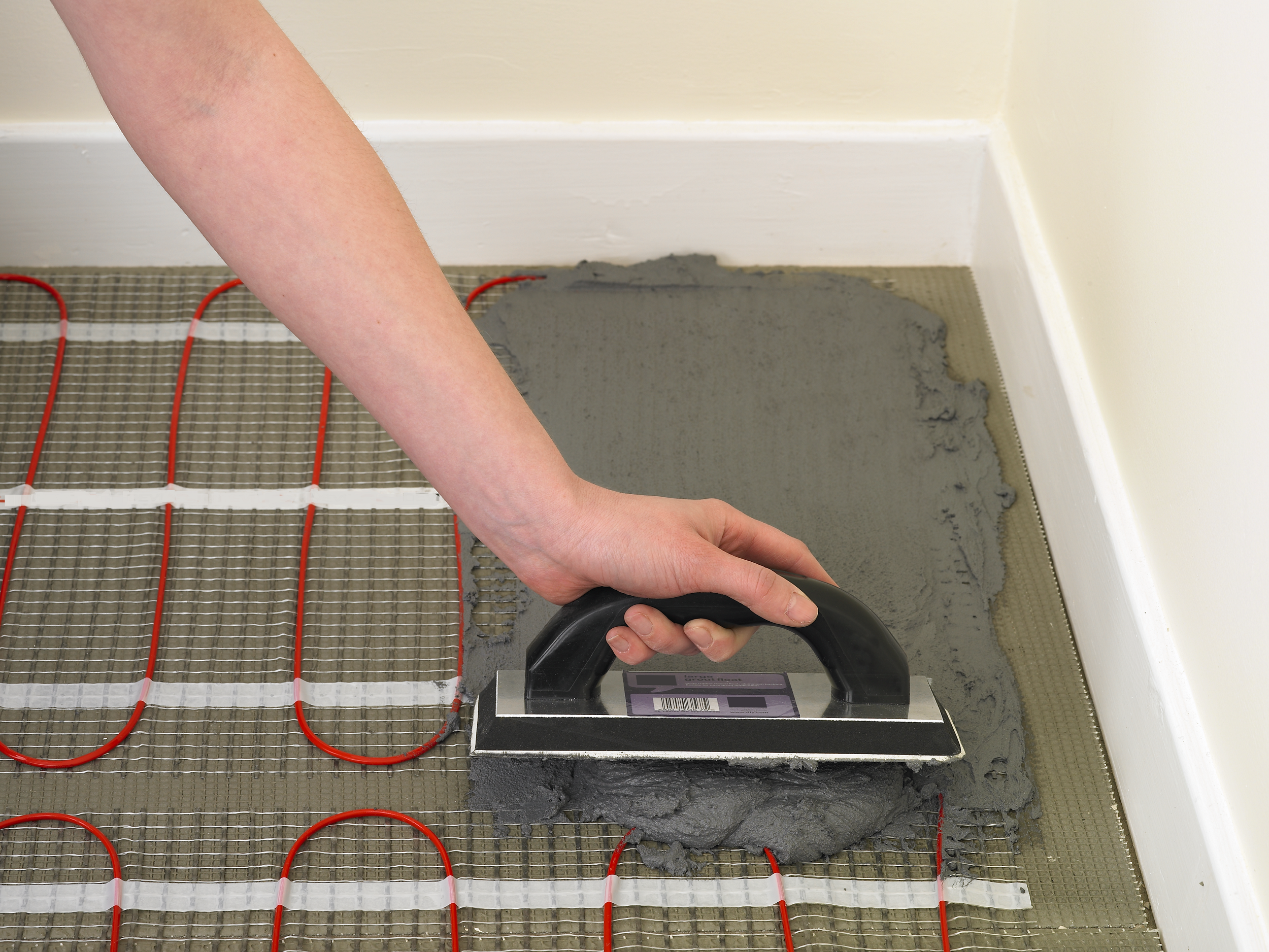Как сделать электрический теплый пол под плитку