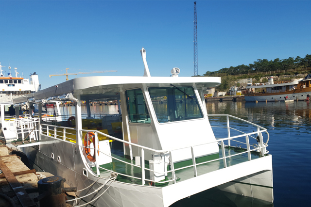 Twee volledig elektrische schepen op zonne-energie, aangedreven door Danfoss frequentieregelaars, zorgen voor stille, duurzame rondvaarten door het spectaculaire Nationaal Park Krka in Kroatië