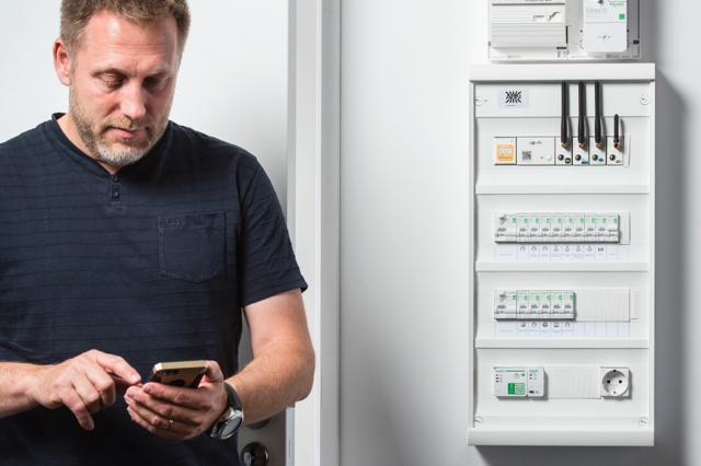Extend with Zigbee module to connect to other smart home systems