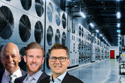 Homem trabalhando em uma sala de servidores de data centers