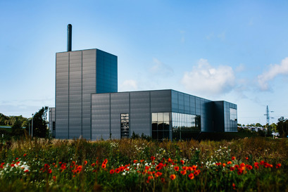 Industriepark in de nacht