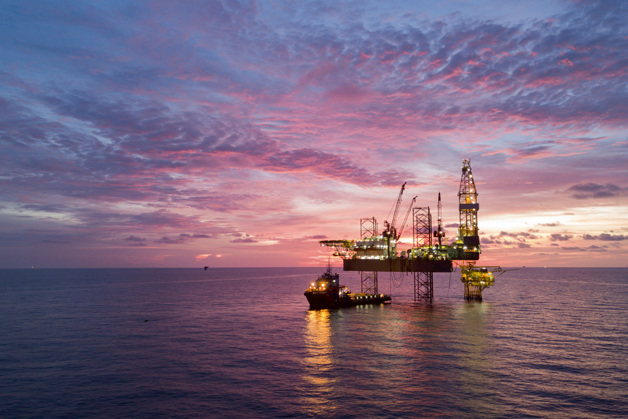 drill rig ship